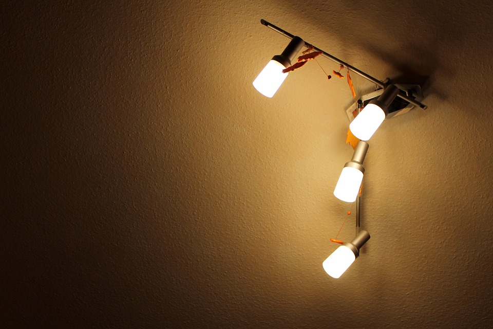 3 astuces pour peindre votre plafond